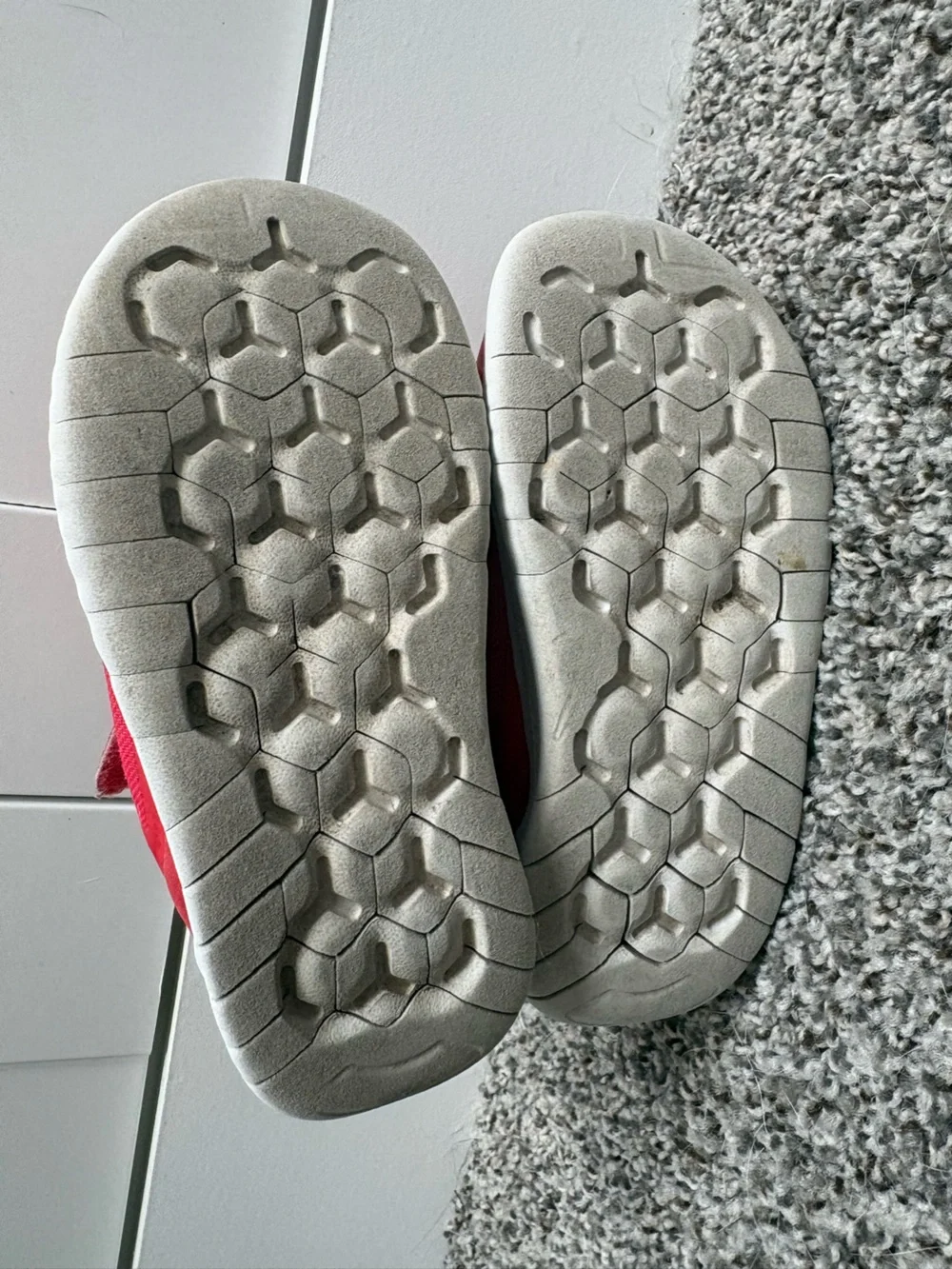 Nike Free RN Toddler No-Tie Velcro Pink Athletic Sneakers Size 9c